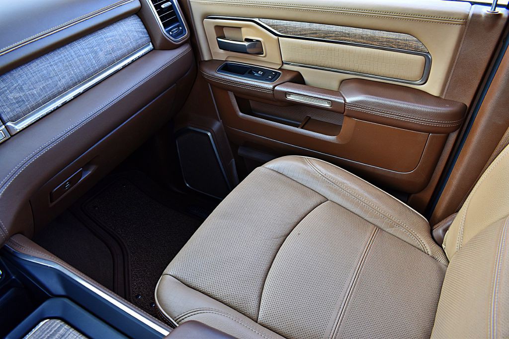 2019 RAM 3500 Image 40