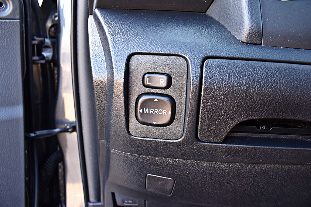 2009 Toyota Camry Image 36