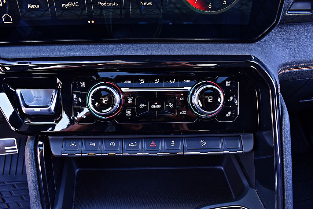 2024 GMC Sierra Image 42