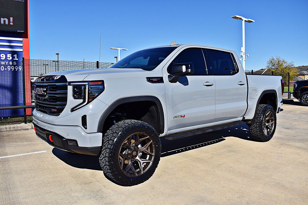 2025 GMC Sierra Image 12