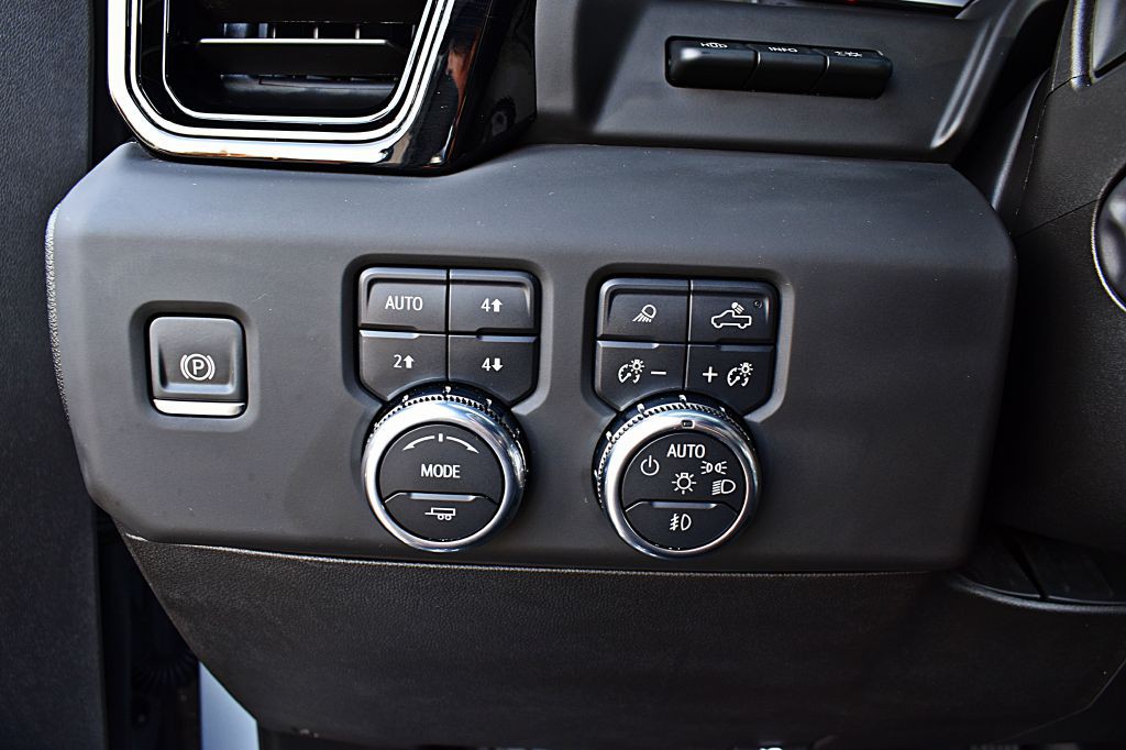 2025 GMC Sierra Image 42