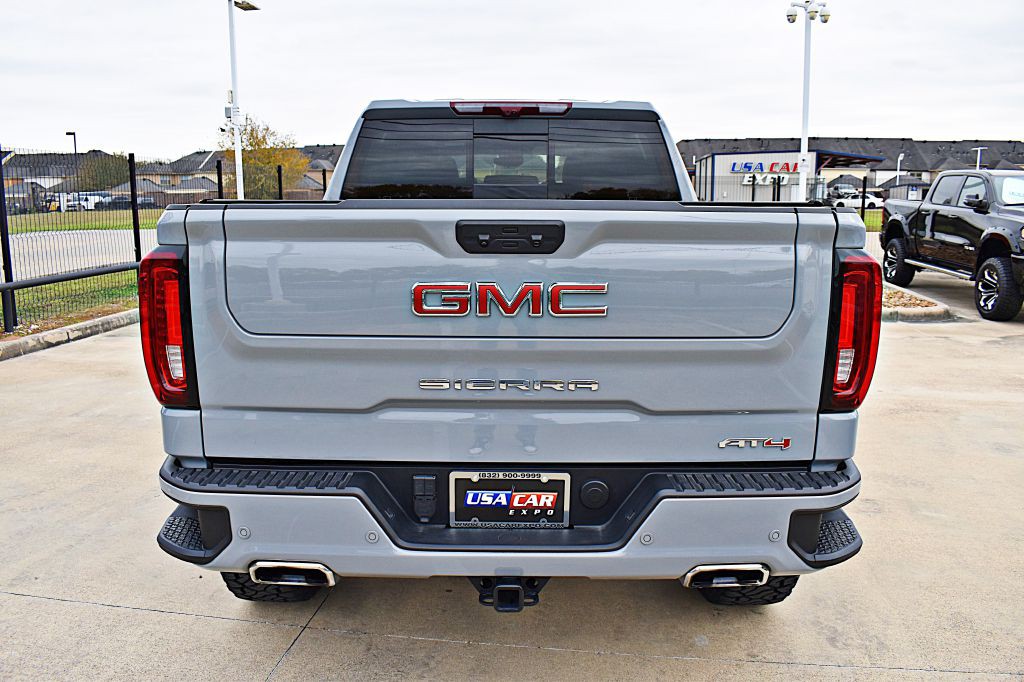 2025 GMC Sierra Image 6