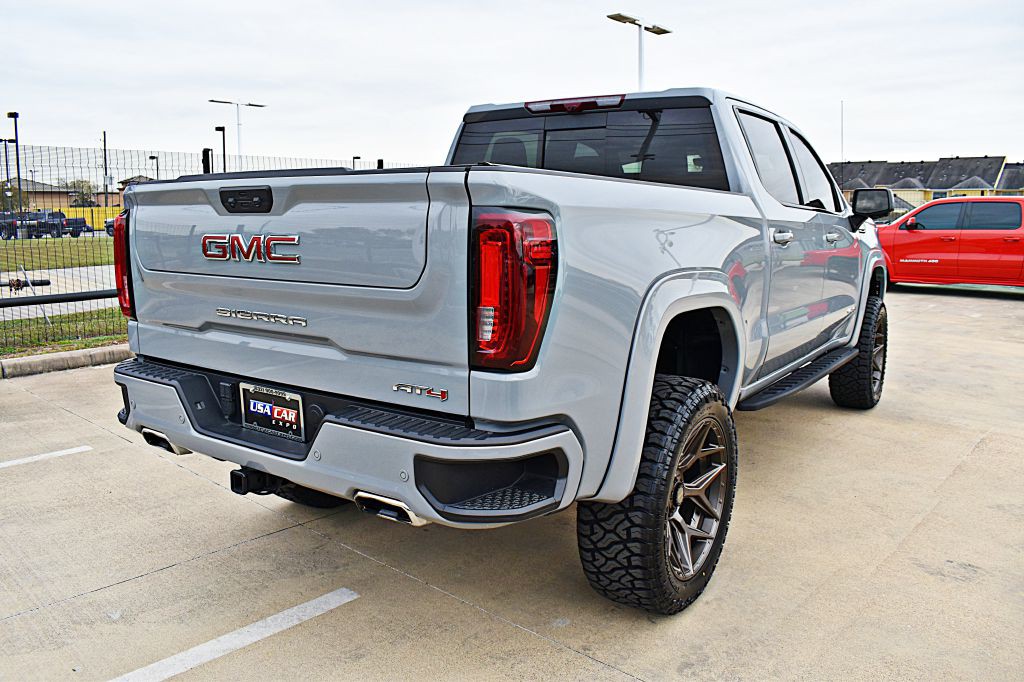 2025 GMC Sierra Image 8