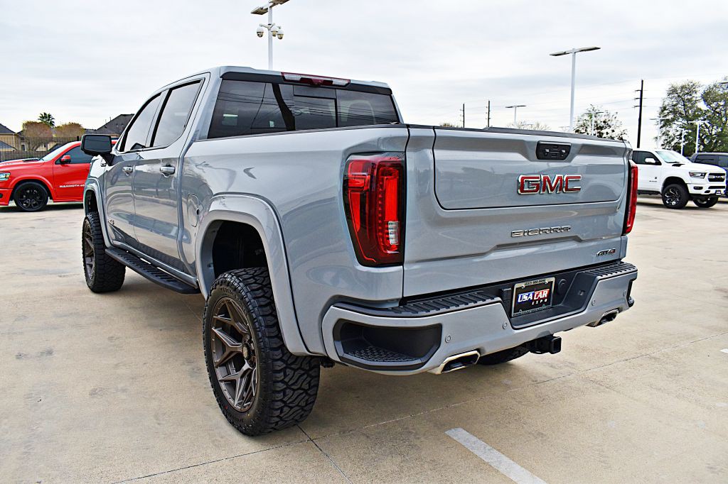 2025 GMC Sierra Image 9