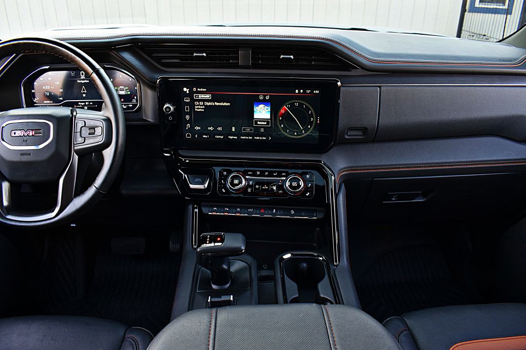 2025 GMC Sierra Image 26