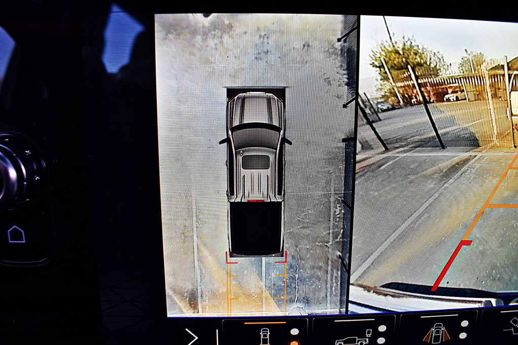 2025 GMC Sierra Image 32