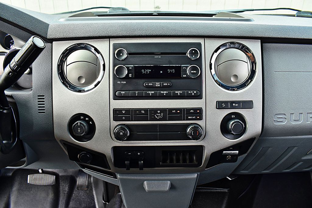 2015 Ford F-250 Image 35