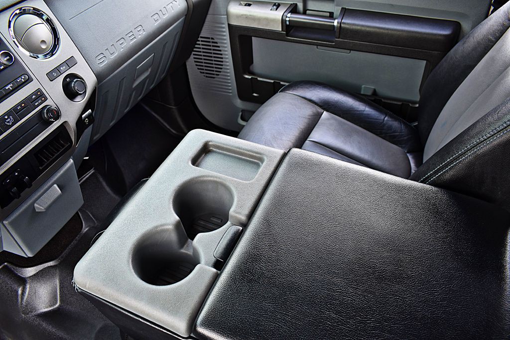 2015 Ford F-250 Image 40