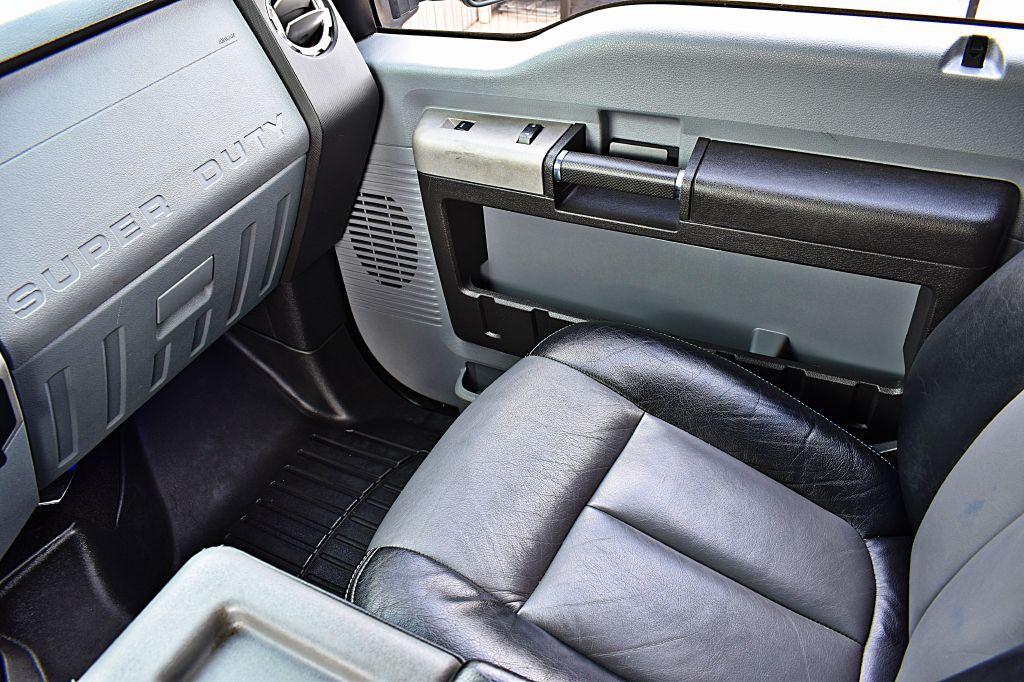 2015 Ford F-250 Image 41