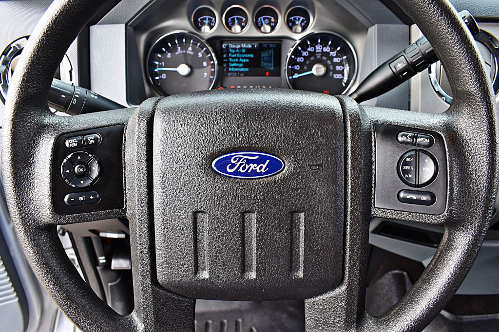 2015 Ford F-250 Image 42