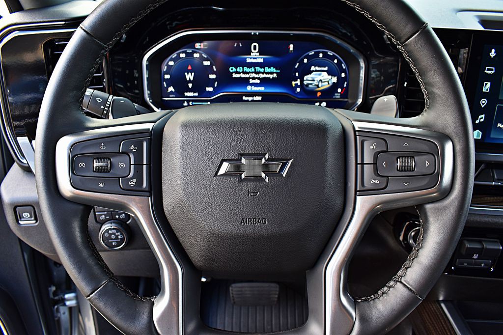2025 Chevrolet Silverado 1500 Image 38