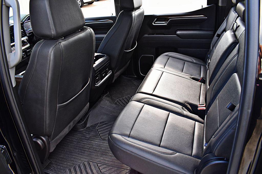 2025 Chevrolet Silverado 1500 Image 18