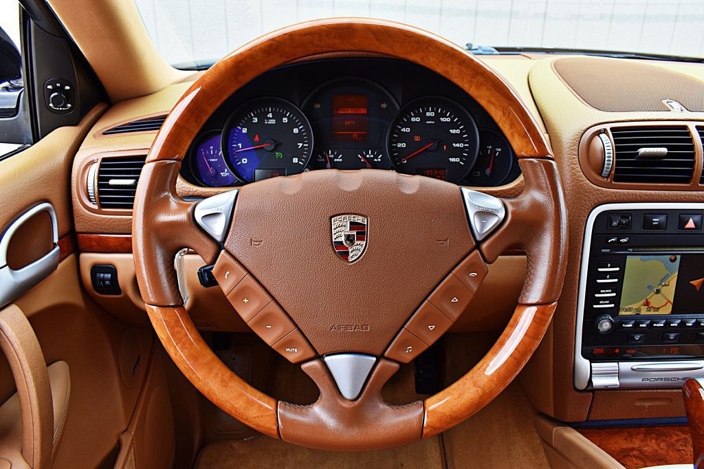 2009 Porsche Cayenne Image 25