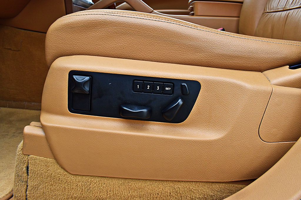 2009 Porsche Cayenne Image 41