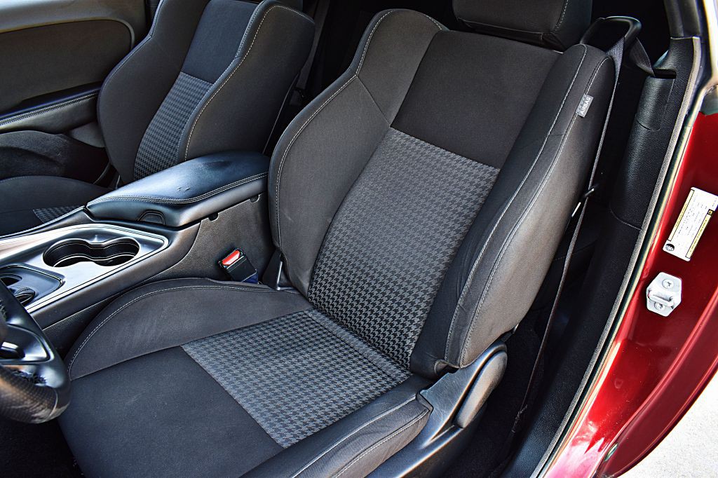 2021 Dodge Challenger Image 17