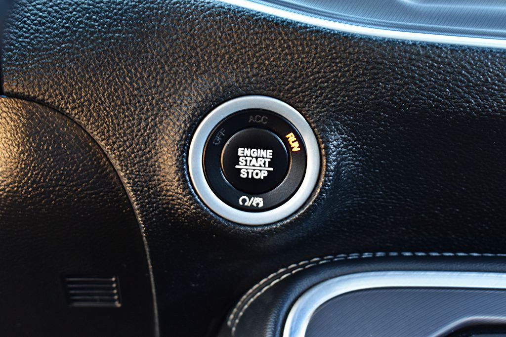 2021 Dodge Challenger Image 32