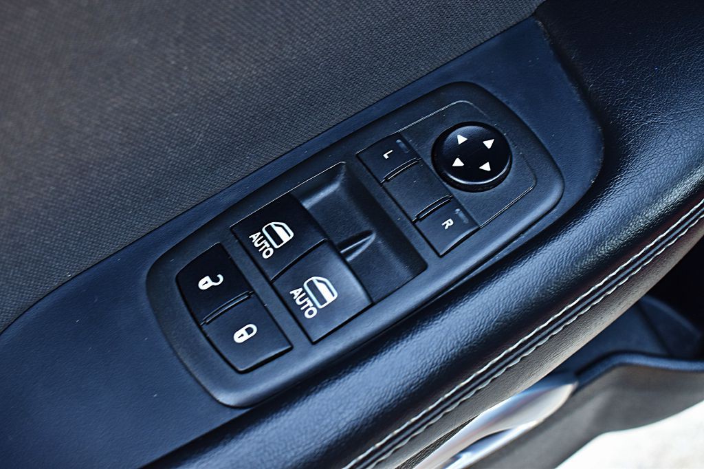 2021 Dodge Challenger Image 41