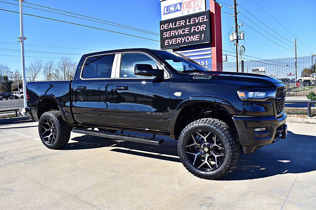 2026 RAM 1500 Image 3