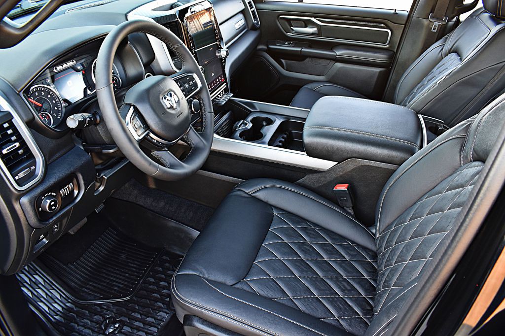 2026 RAM 1500 Image 17