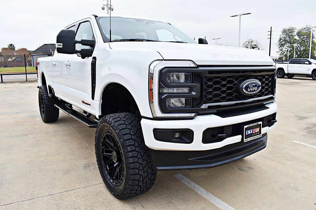 2023 Ford F-250 Image 16
