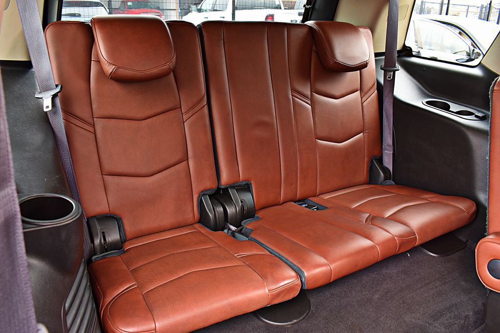 2017 Cadillac Escalade Image 25