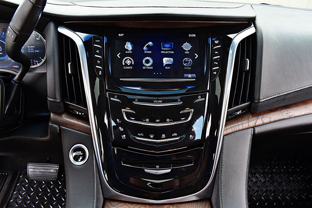 2017 Cadillac Escalade Image 31