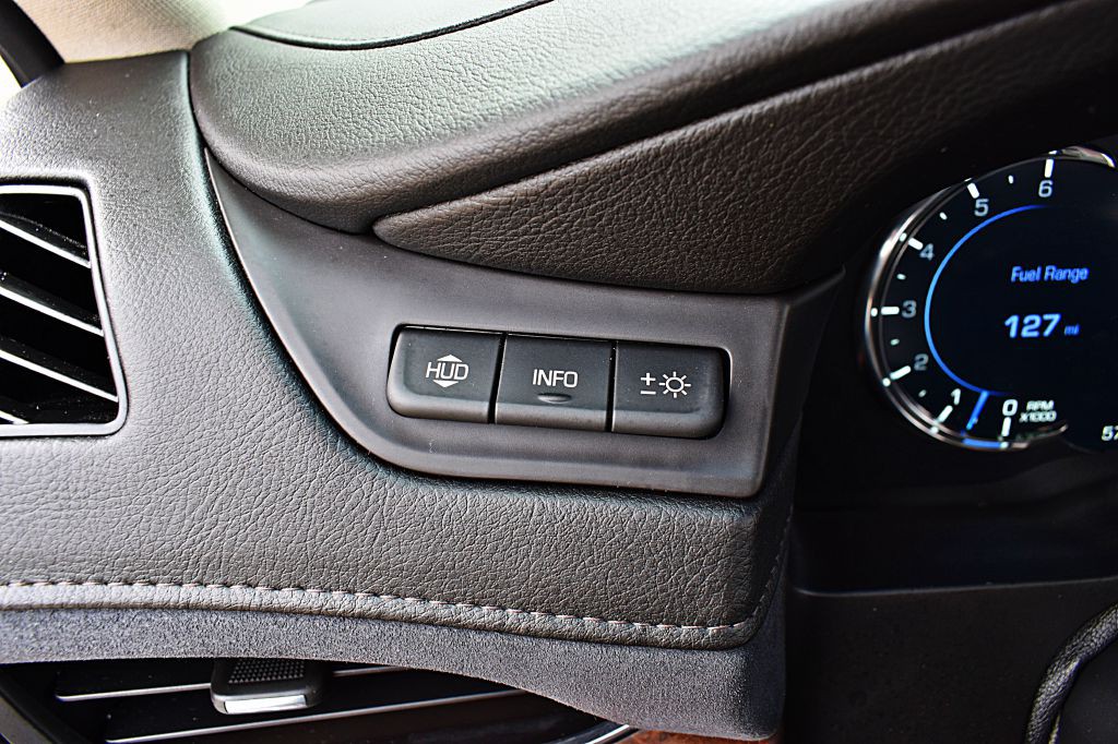 2017 Cadillac Escalade Image 49