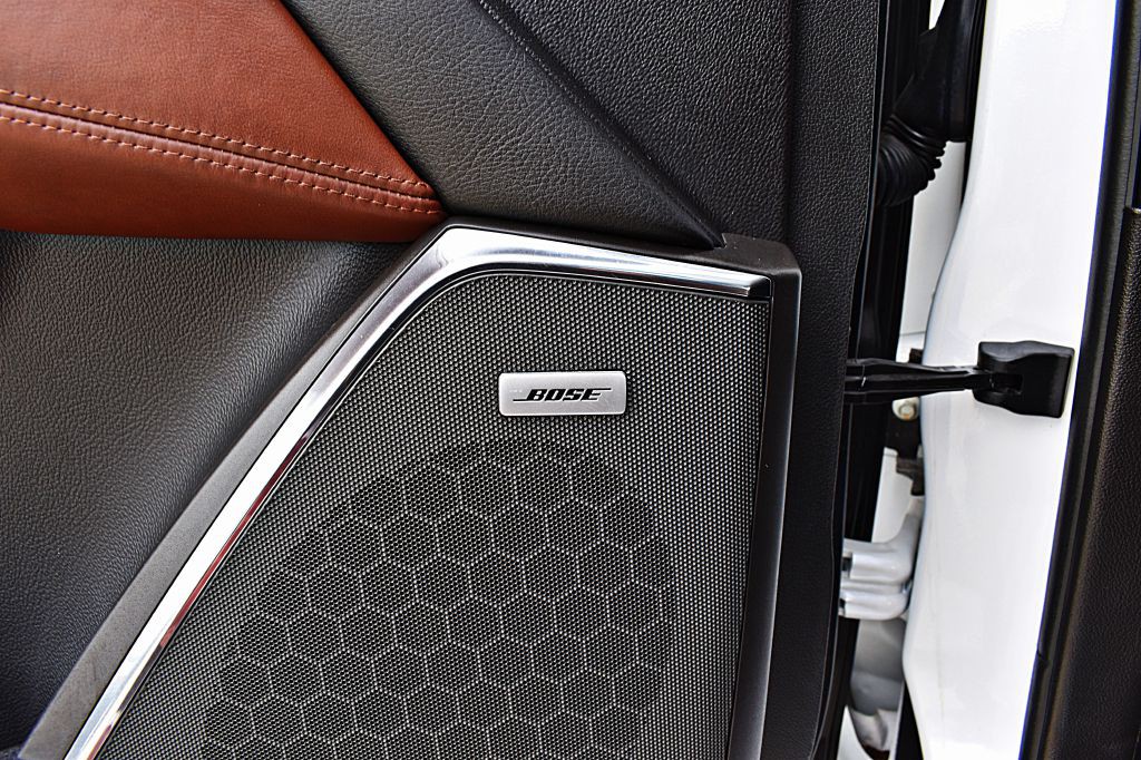 2017 Cadillac Escalade Image 51