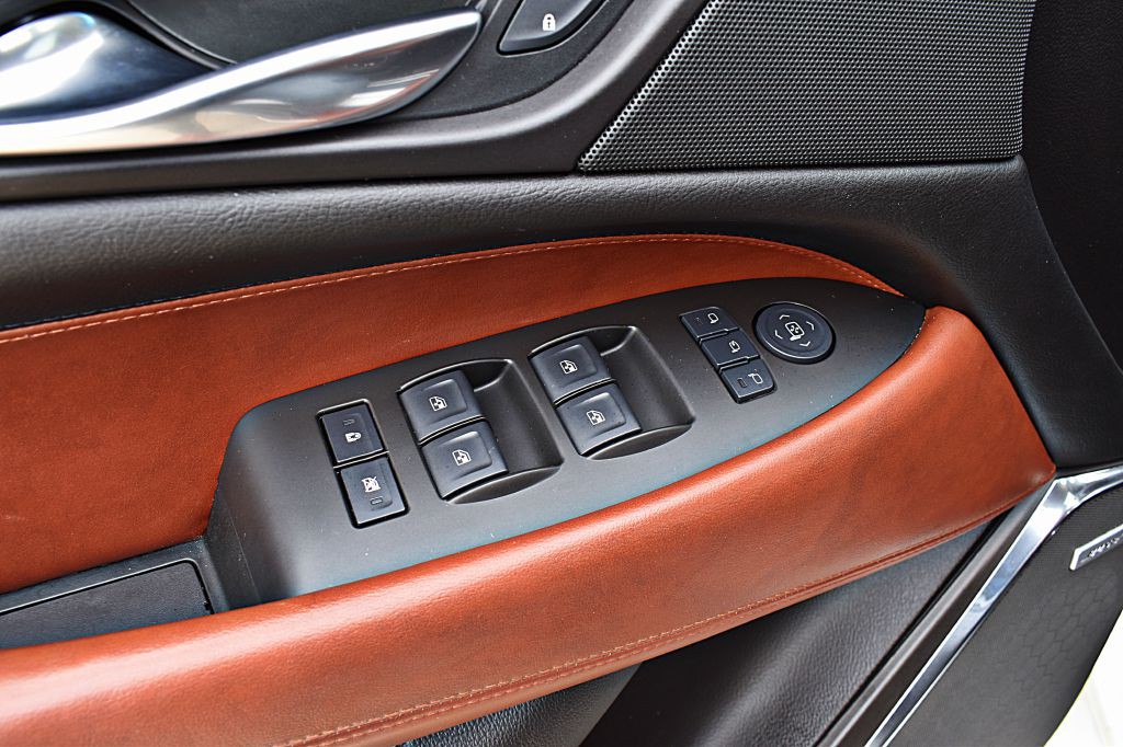 2017 Cadillac Escalade Image 53