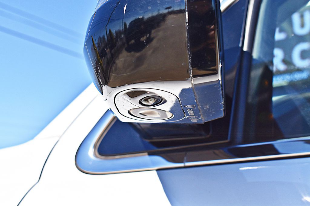 2017 Cadillac Escalade Image 61