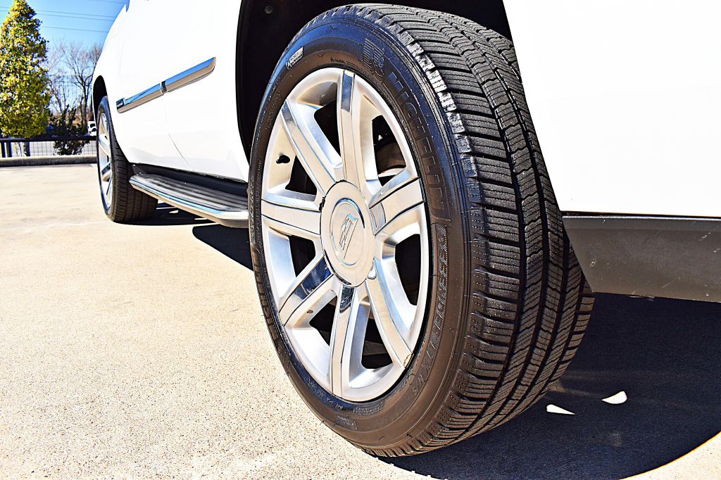 2017 Cadillac Escalade Image 62