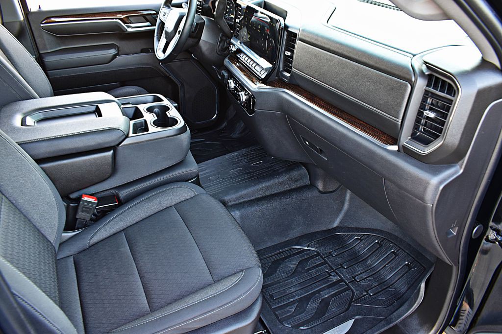 2024 GMC Sierra Image 21