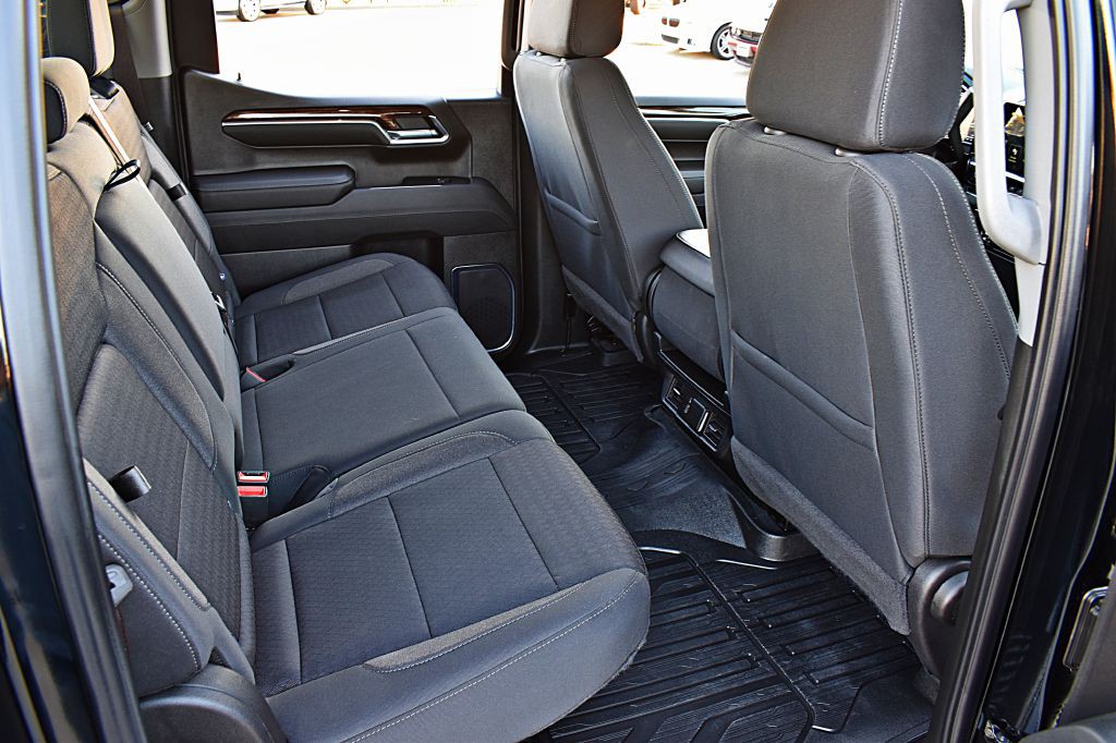 2024 GMC Sierra Image 23