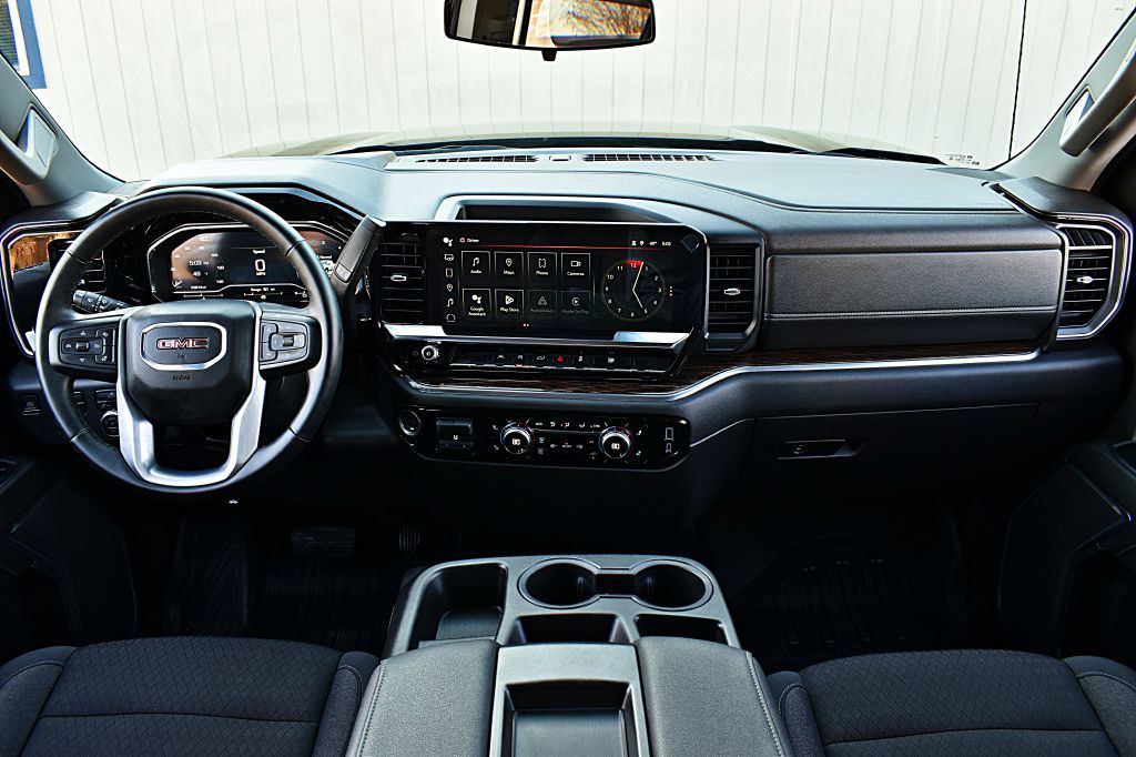 2024 GMC Sierra Image 25