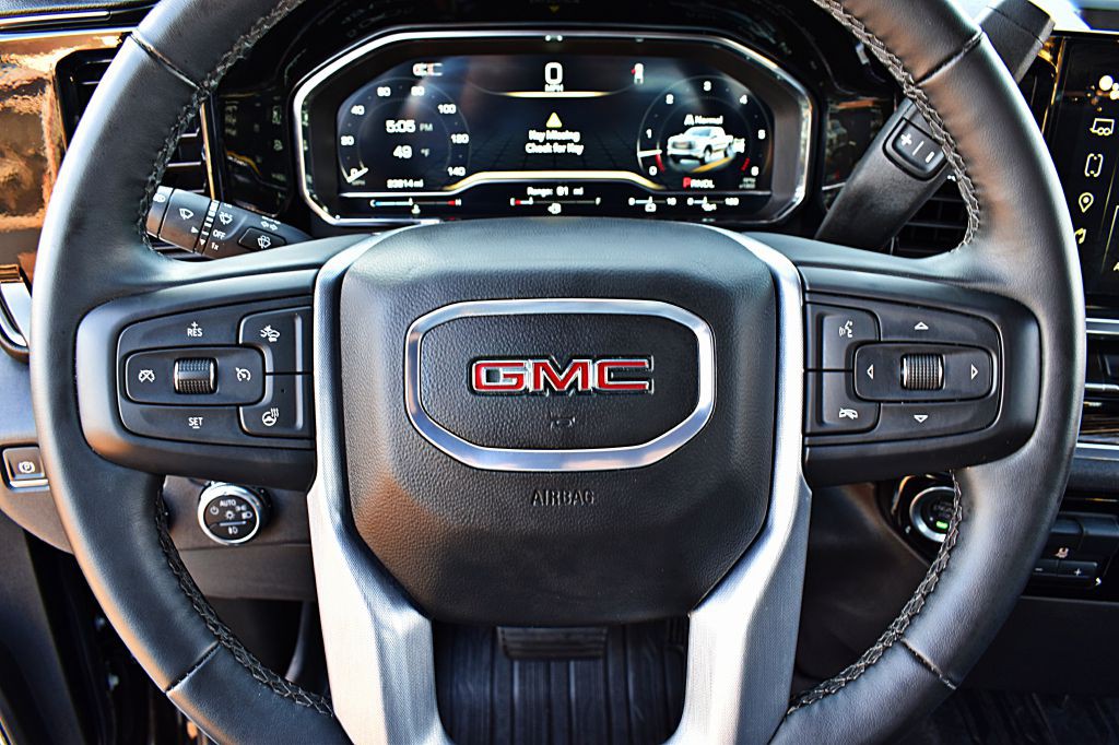 2024 GMC Sierra Image 38