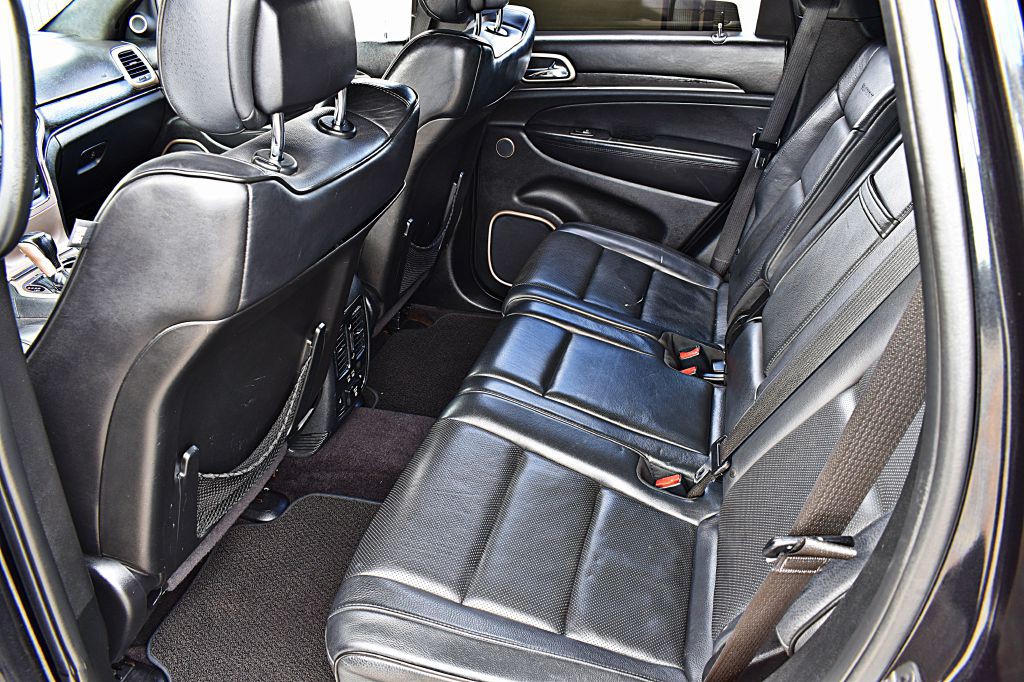 2016 Jeep Grand Cherokee Image 16