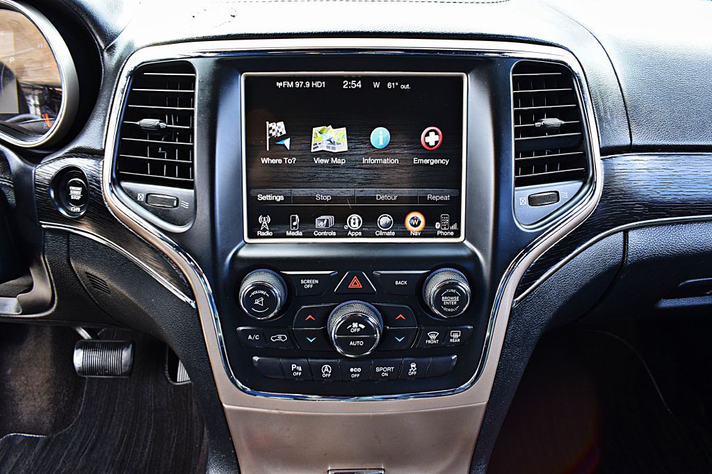 2016 Jeep Grand Cherokee Image 23