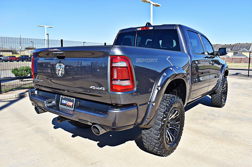 2023 RAM 1500 Image 8