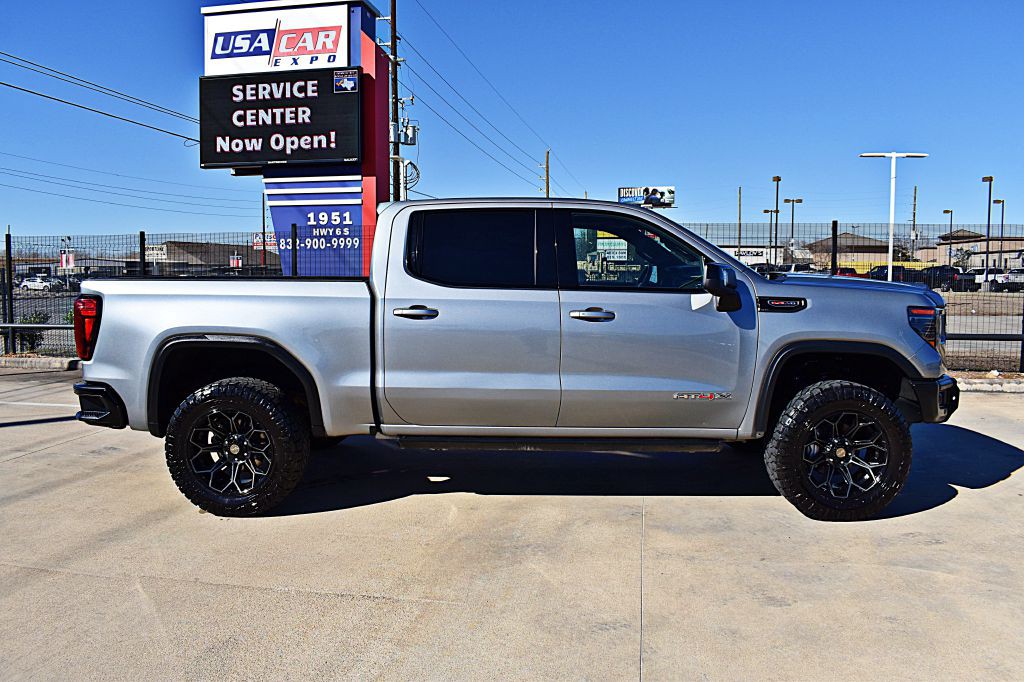 2024 GMC Sierra Image 4