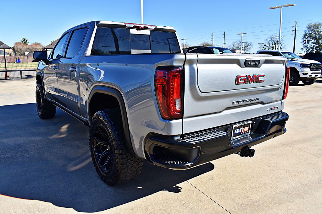 2024 GMC Sierra Image 9