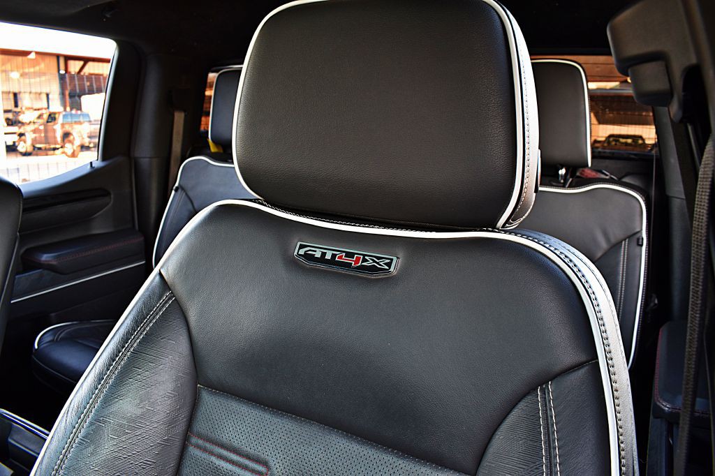 2024 GMC Sierra Image 19