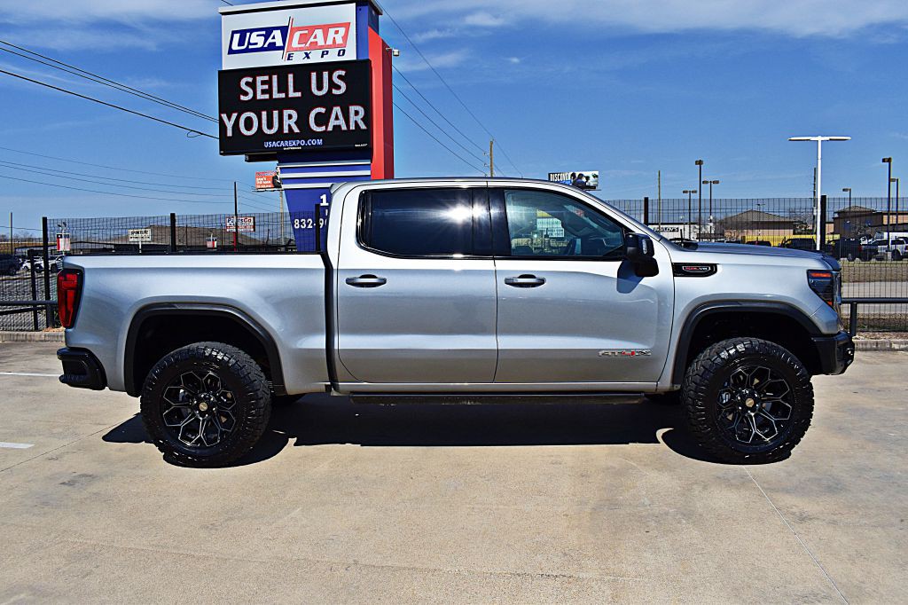 2024 GMC Sierra Image 4