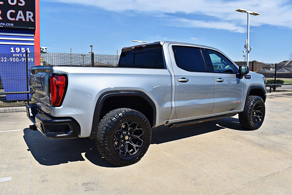 2024 GMC Sierra Image 5