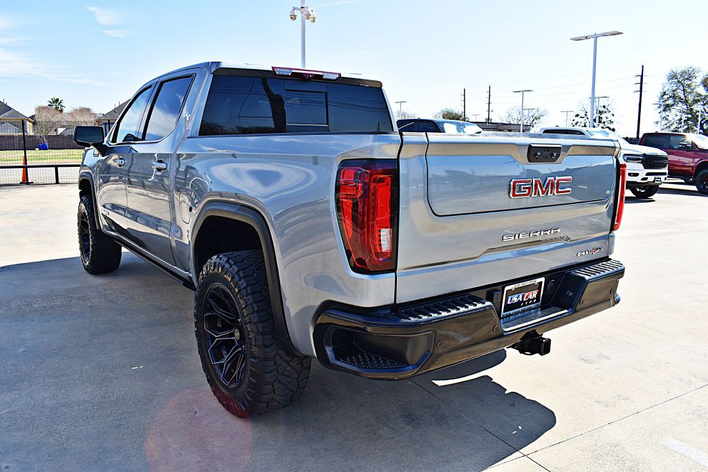 2024 GMC Sierra Image 8