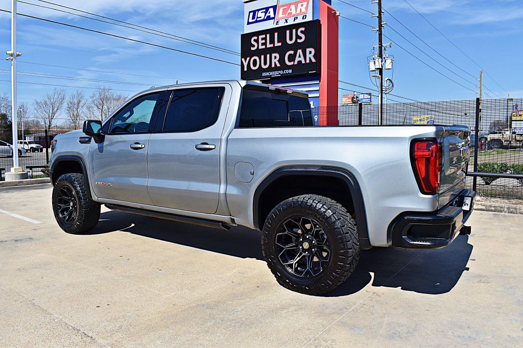 2024 GMC Sierra Image 9