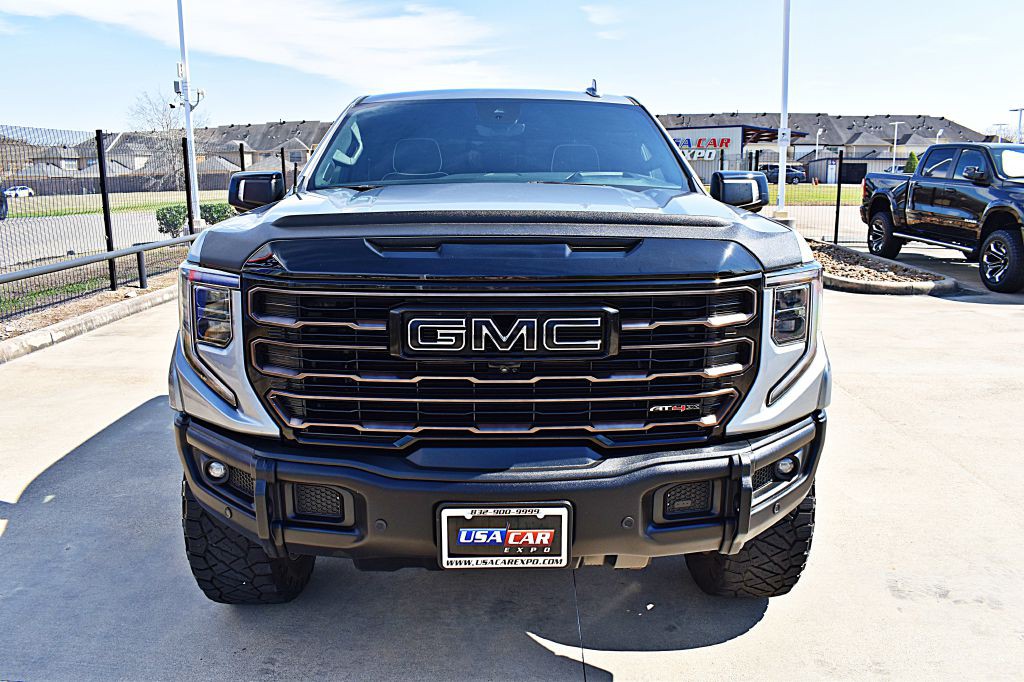 2024 GMC Sierra Image 12