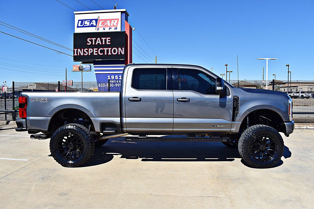 2025 Ford F-250 Image 4