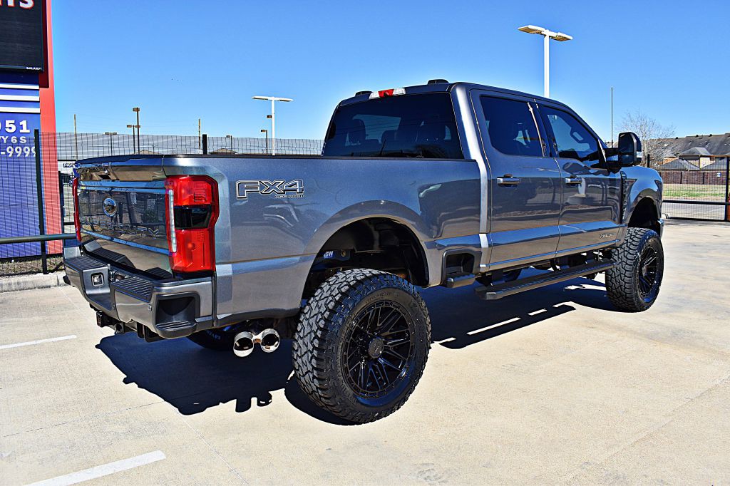 2025 Ford F-250 Image 5