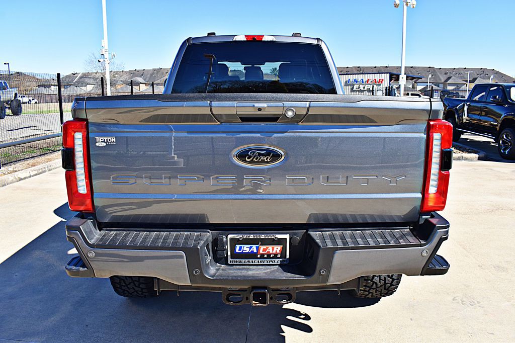 2025 Ford F-250 Image 6