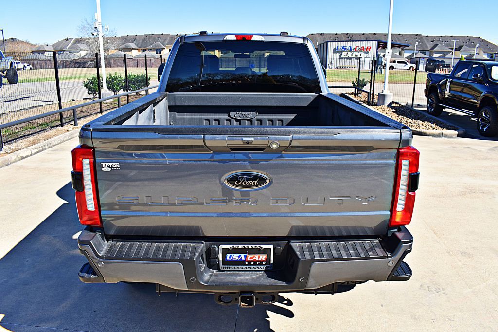 2025 Ford F-250 Image 7